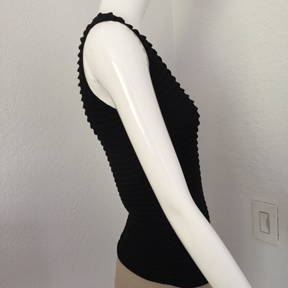 Amani collection black pleated v neck sweater - Picture 4 of 9